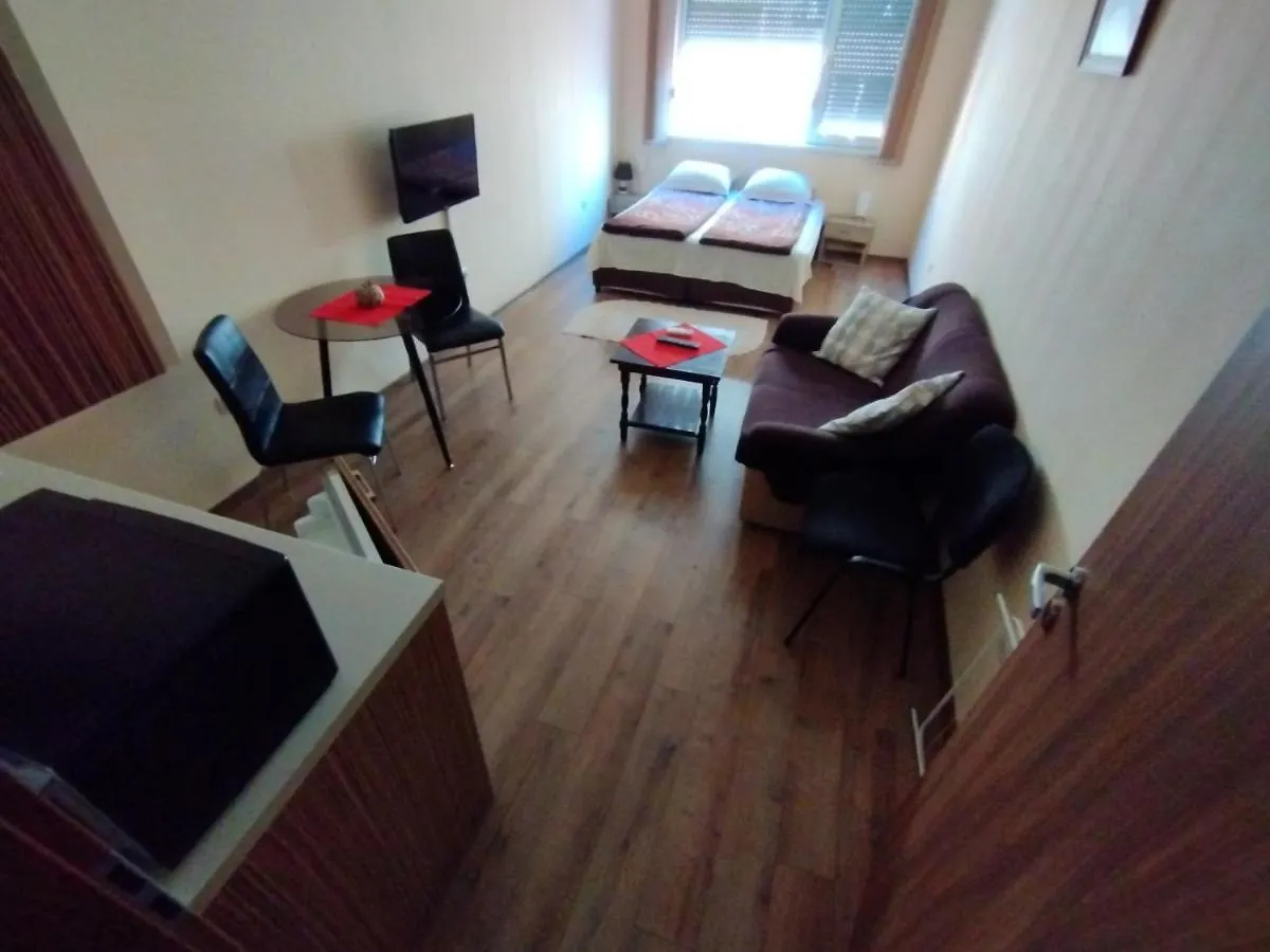 Apartment Studio Zora Burgas