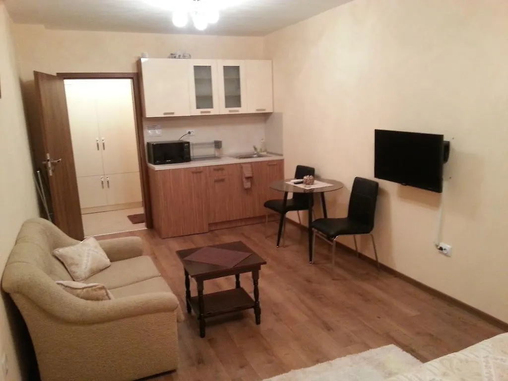 Studio Zora Burgas Apartment